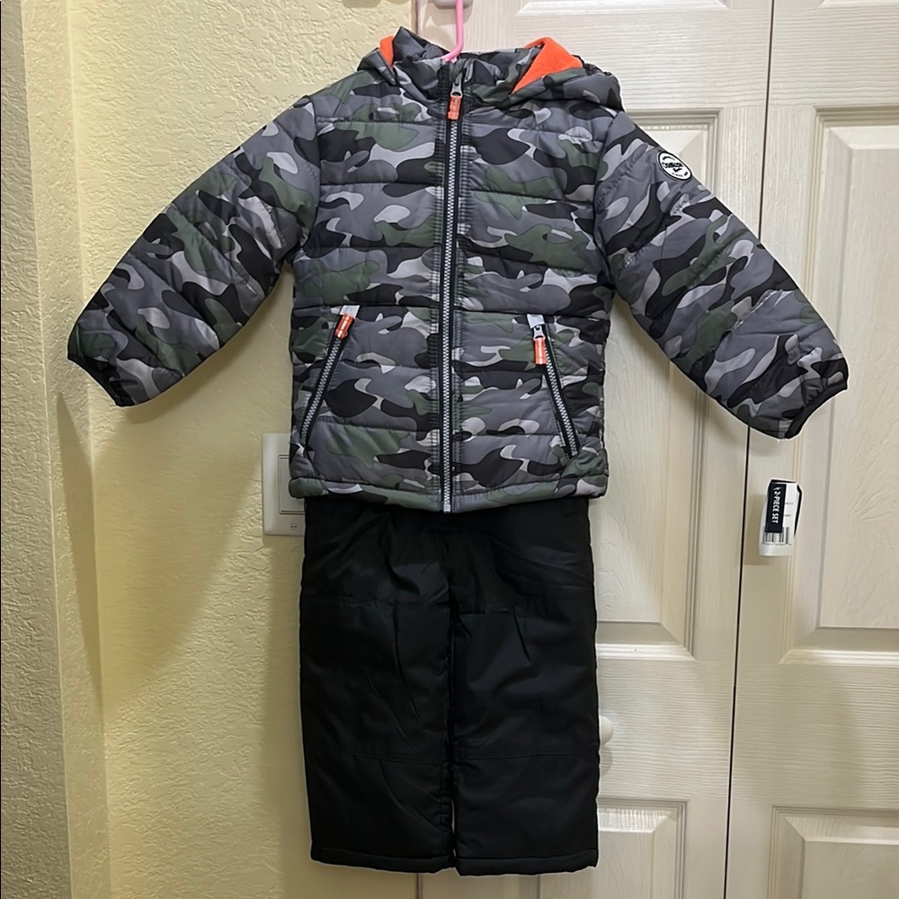 Brand New, With Tags OshKosh B'gosh Kids Matching Ski Bib and Jacket!⛷️